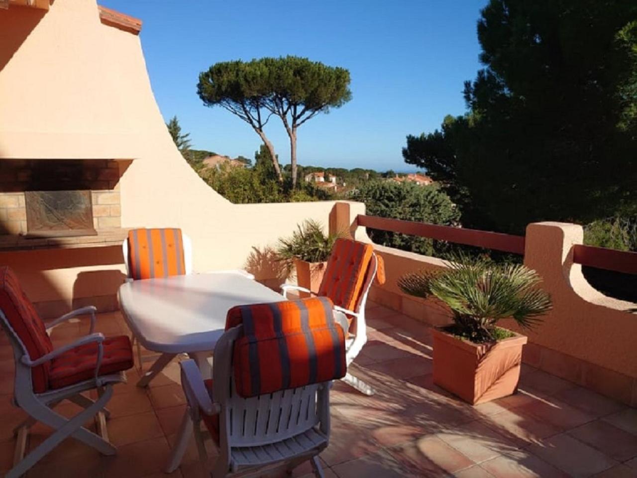 6AMB38-Villa avec terrasse dans résidence avec piscine commune Collioure Extérieur photo